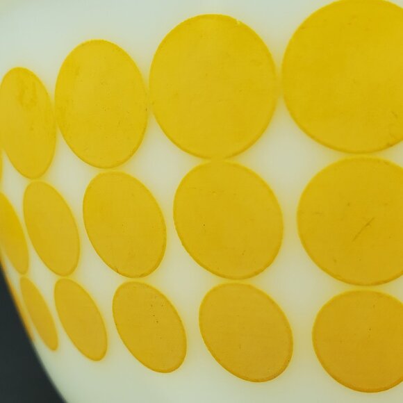 Pyrex Yellow Dots 1.5 Quart Mixing Bowl Pyrex Dots Yellow 402 Serving Bowl - Picture 9 of 10